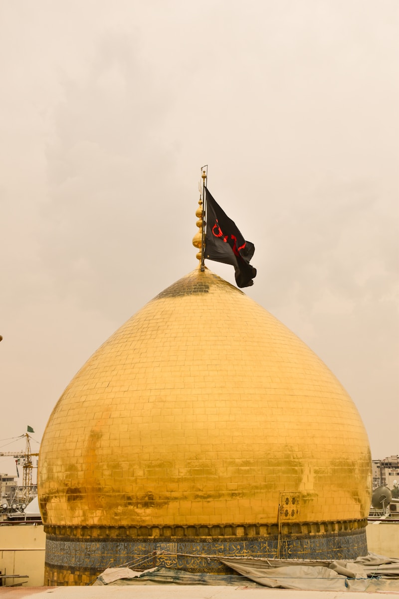 Ziyarat Arba'in gold dome building